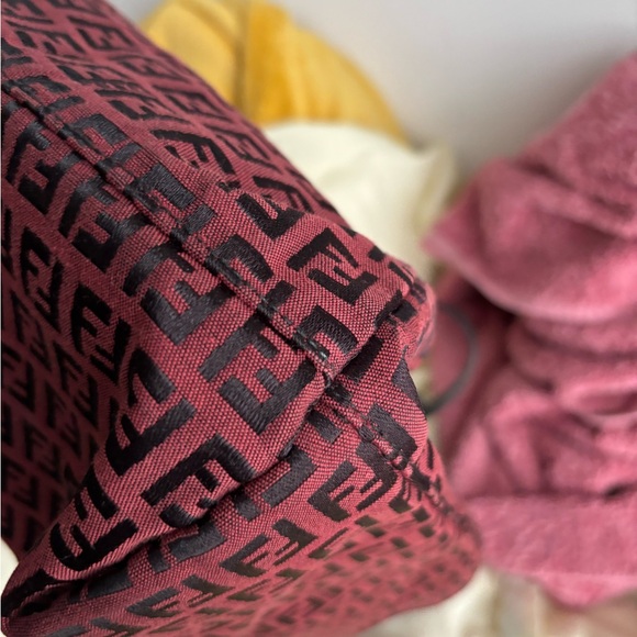 Fendi Red and Black Logo Tote - Picture 11 of 11